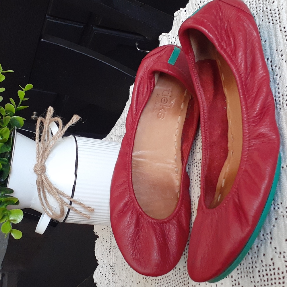 TIEKS FLATS